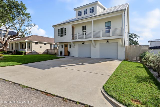 405 Mason Avenue, Long Beach, MS 39560