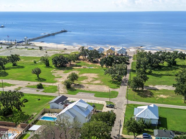 405 Mason Avenue, Long Beach, MS 39560