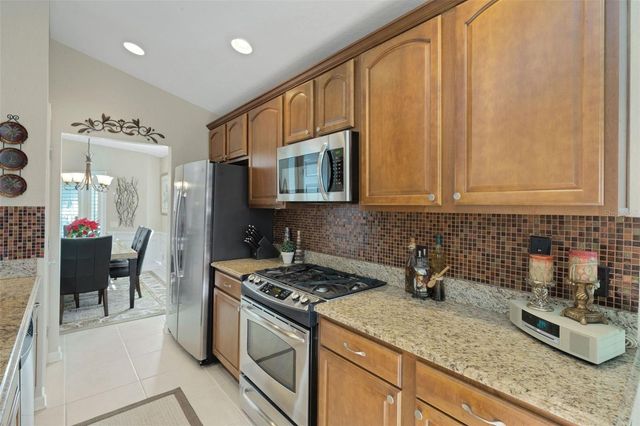 137 SEDONIA COURT, Davenport, FL 33837