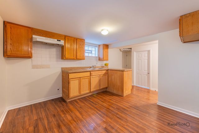 3933 W 69th Place, Chicago, IL 60629