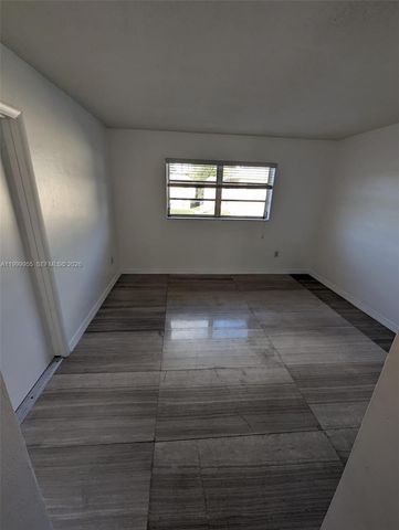7360 SW 82nd St E202, Miami, FL 33143