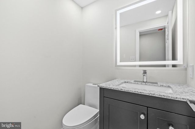 4046 TARPON LN, Woodbridge, VA 22193