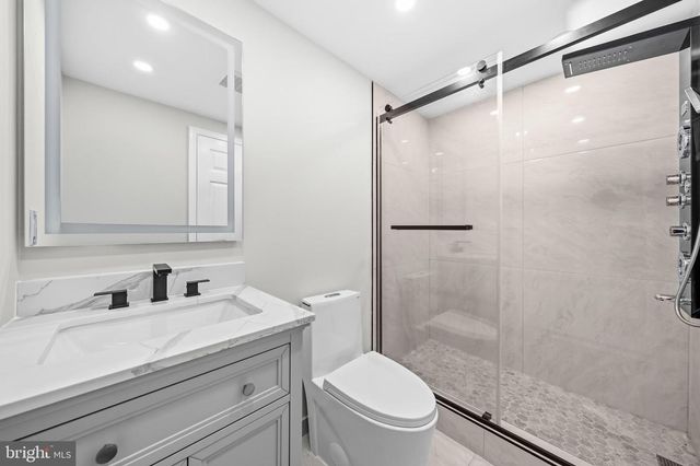 4046 TARPON LN, Woodbridge, VA 22193