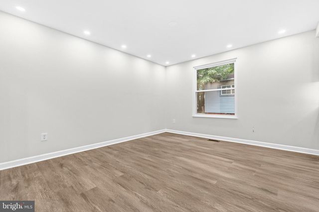 4046 TARPON LN, Woodbridge, VA 22193