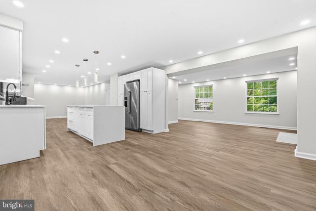 4046 TARPON LN, Woodbridge, VA 22193