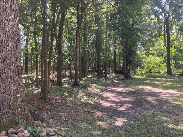 1114 Lake Glen Road, Huffman, TX 77336