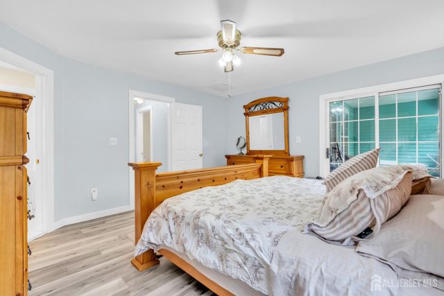 1 Truro Drive F, Monroe, NJ 08831