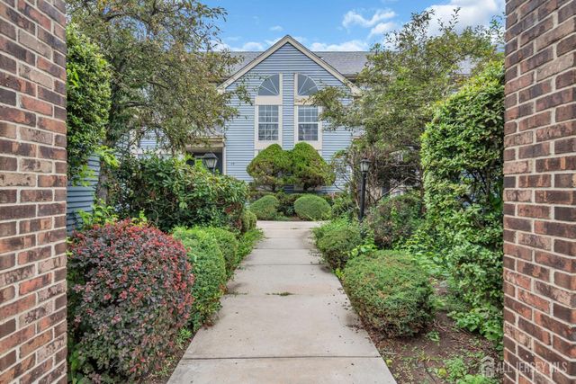 1 Truro Drive F, Monroe, NJ 08831