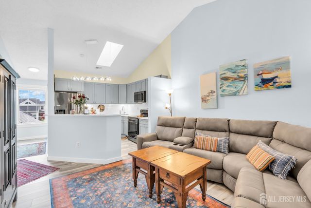 1 Truro Drive F, Monroe, NJ 08831