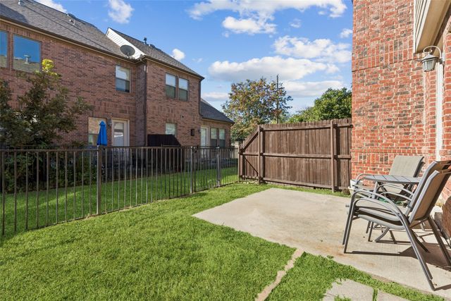 604 Gray Stone Lane, Richardson, TX 75081