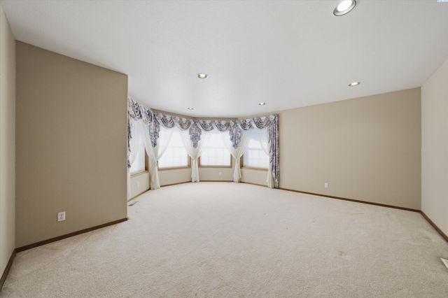 7239 W 15th Ave, Kennewick, WA 99338