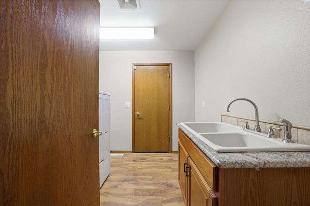 7239 W 15th Ave, Kennewick, WA 99338