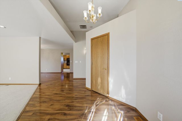 7239 W 15th Ave, Kennewick, WA 99338