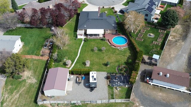 7239 W 15th Ave, Kennewick, WA 99338