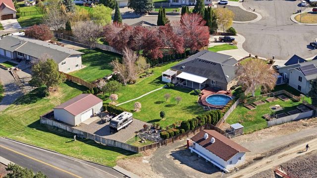 7239 W 15th Ave, Kennewick, WA 99338