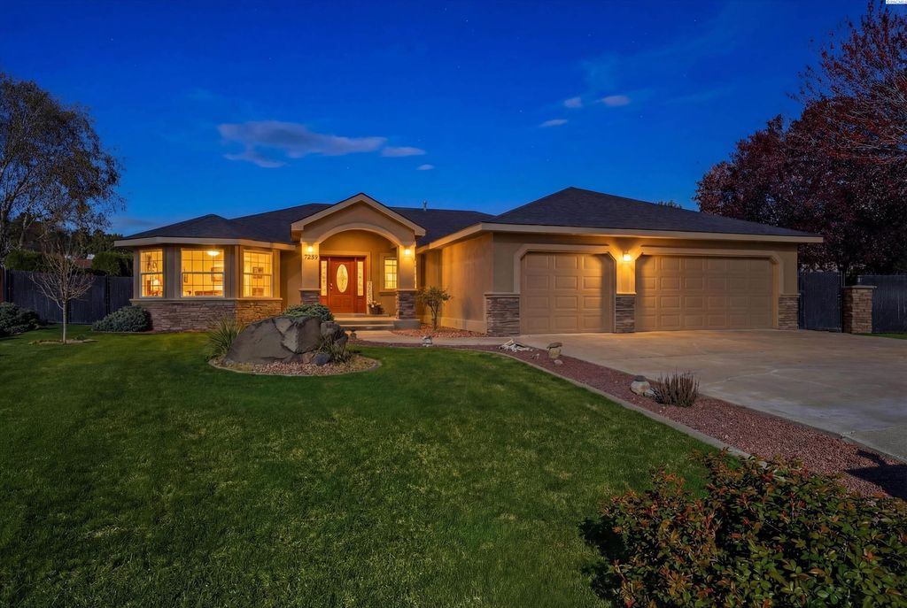 7239 W 15th Ave, Kennewick, WA 99338