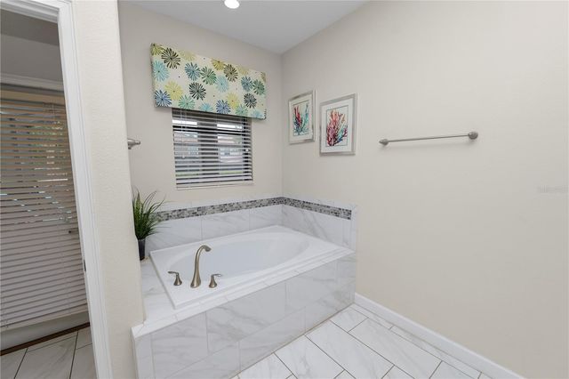 9158 SCRAMBLE DRIVE, Davenport, FL 33896