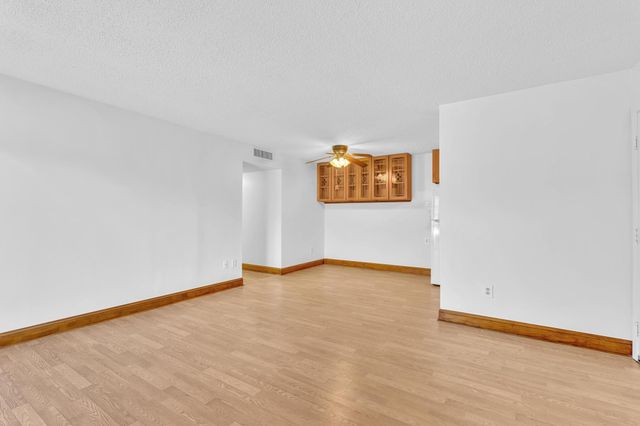 10701 W CLAIRMONT Circle 109, Tamarac, FL 33321