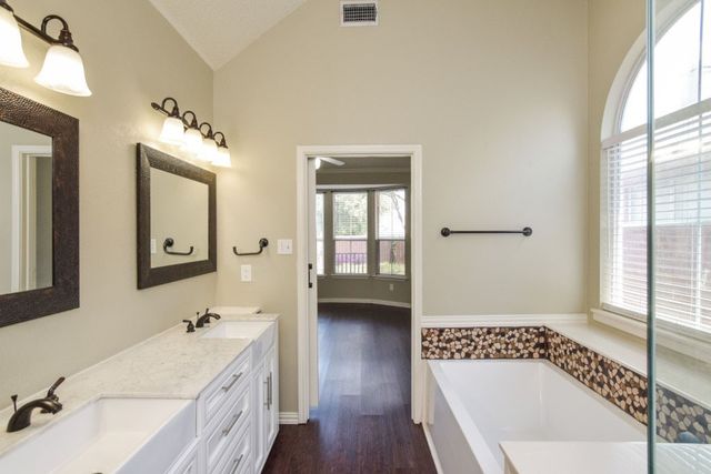 10000 Danbury Drive, Frisco, TX 75035