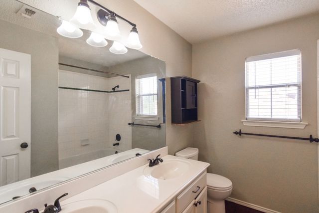 10000 Danbury Drive, Frisco, TX 75035