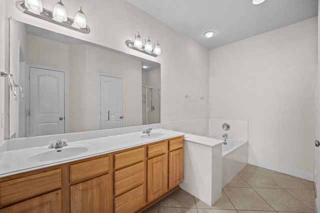 2210 Onion Creek PKWY 503, Austin, TX 78747