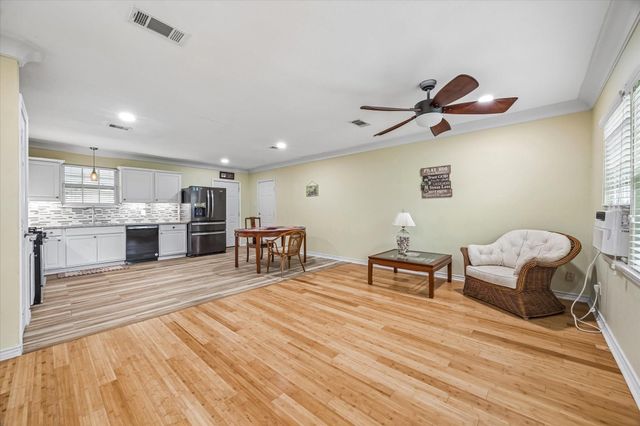 6605 Fairway Drive, Galveston, TX 77551