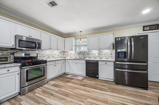 6605 Fairway Drive, Galveston, TX 77551