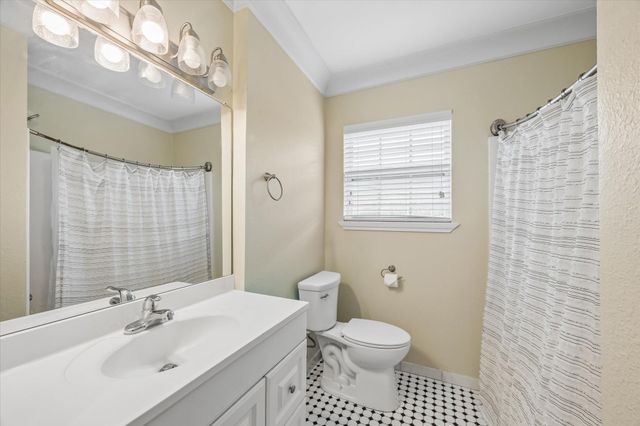 6605 Fairway Drive, Galveston, TX 77551