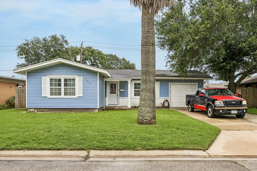 6605 Fairway Drive, Galveston, TX 77551