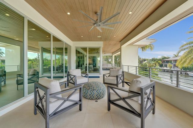 2718 NE 17th Street, Fort Lauderdale, FL 33305