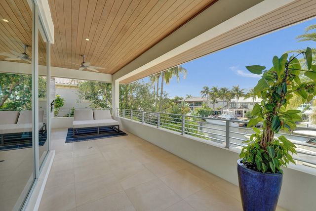 2718 NE 17th Street, Fort Lauderdale, FL 33305
