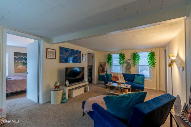 12 Hyde Street, Saratoga Springs, NY 12866