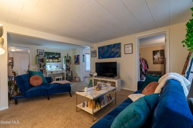 12 Hyde Street, Saratoga Springs, NY 12866