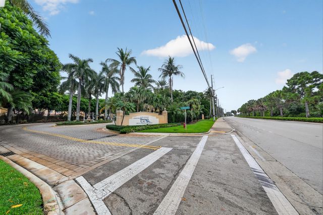 600 SCOTIA Drive 108, Hypoluxo, FL 33462