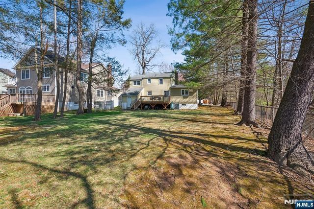 26 N Wardell Road, Livingston, NJ 07039