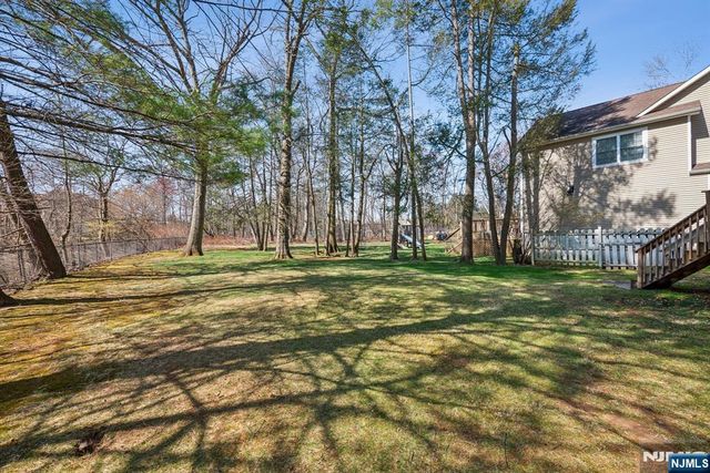 26 N Wardell Road, Livingston, NJ 07039