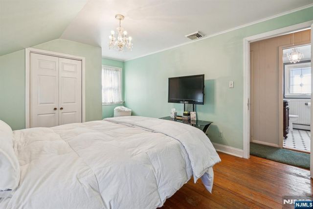 26 N Wardell Road, Livingston, NJ 07039