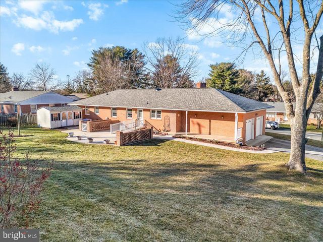 100 LOMBARDY DR, Middletown, MD 21769