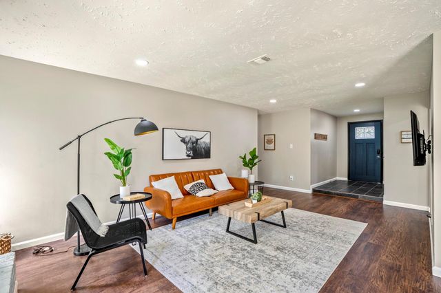 93 S Waxberry Road, The Woodlands, TX 77381