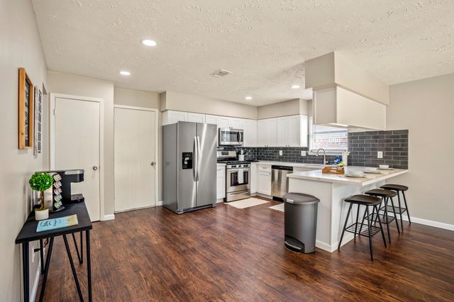 93 S Waxberry Road, The Woodlands, TX 77381