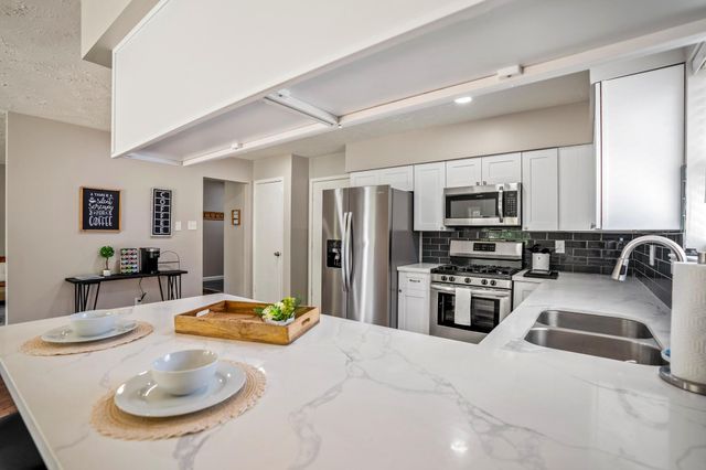 93 S Waxberry Road, The Woodlands, TX 77381