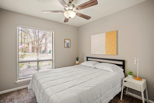 93 S Waxberry Road, The Woodlands, TX 77381