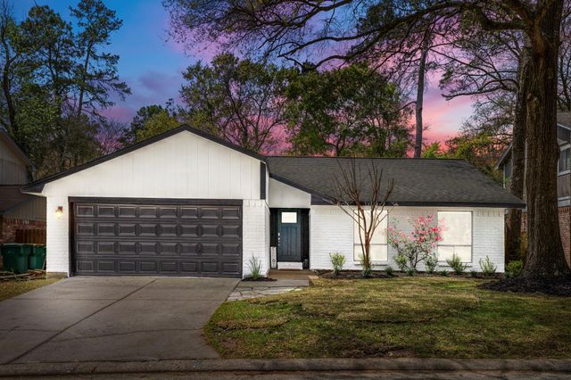 93 S Waxberry Road, The Woodlands, TX 77381