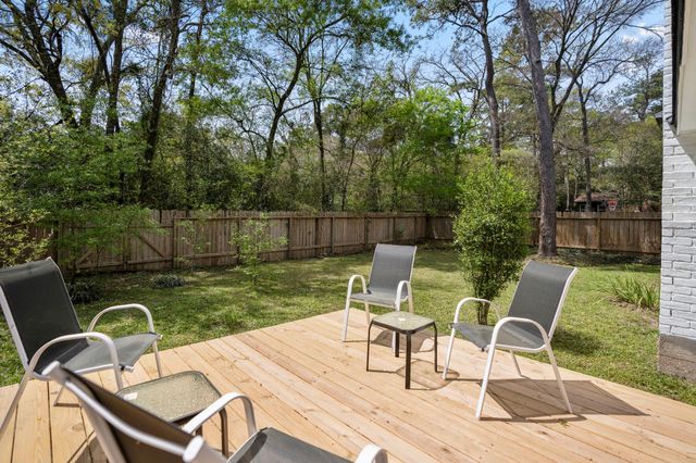 93 S Waxberry Road, The Woodlands, TX 77381