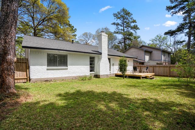 93 S Waxberry Road, The Woodlands, TX 77381