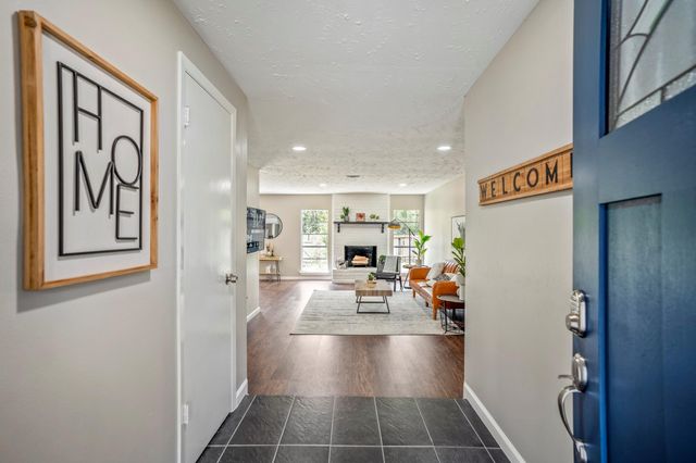 93 S Waxberry Road, The Woodlands, TX 77381