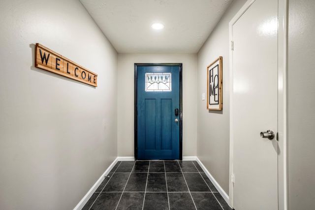 93 S Waxberry Road, The Woodlands, TX 77381