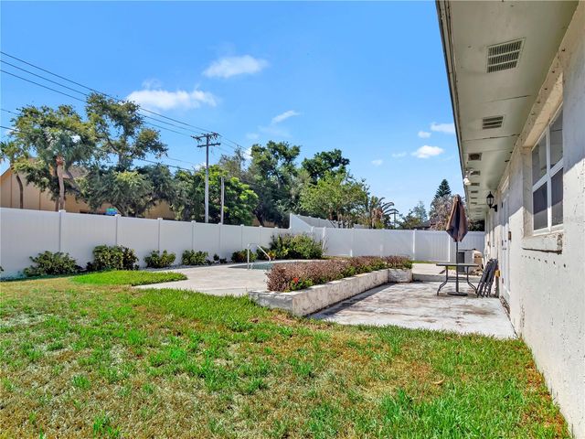 105 FOXWOOD DRIVE, Brandon, FL 33510