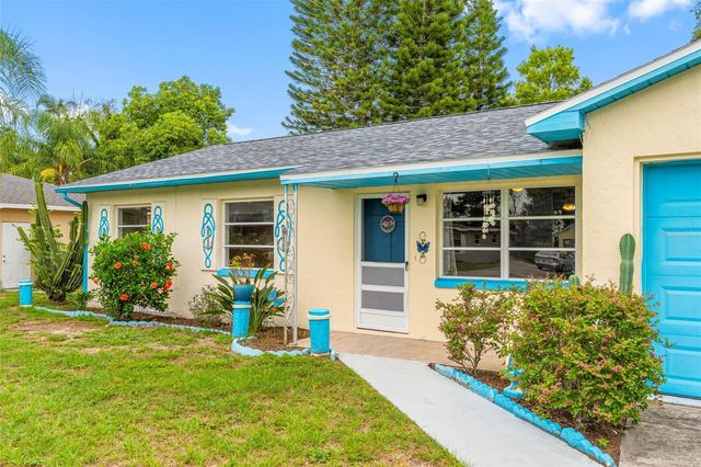 126 W GRAPEFRUIT CIRCLE, Clearwater, FL 33759