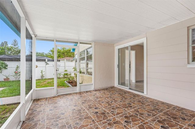 126 W GRAPEFRUIT CIRCLE, Clearwater, FL 33759